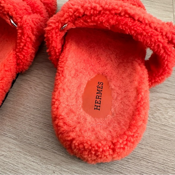 Hermes Orange Shearling Chypre Sandals Sz 40.5 - Picture 8 of 14